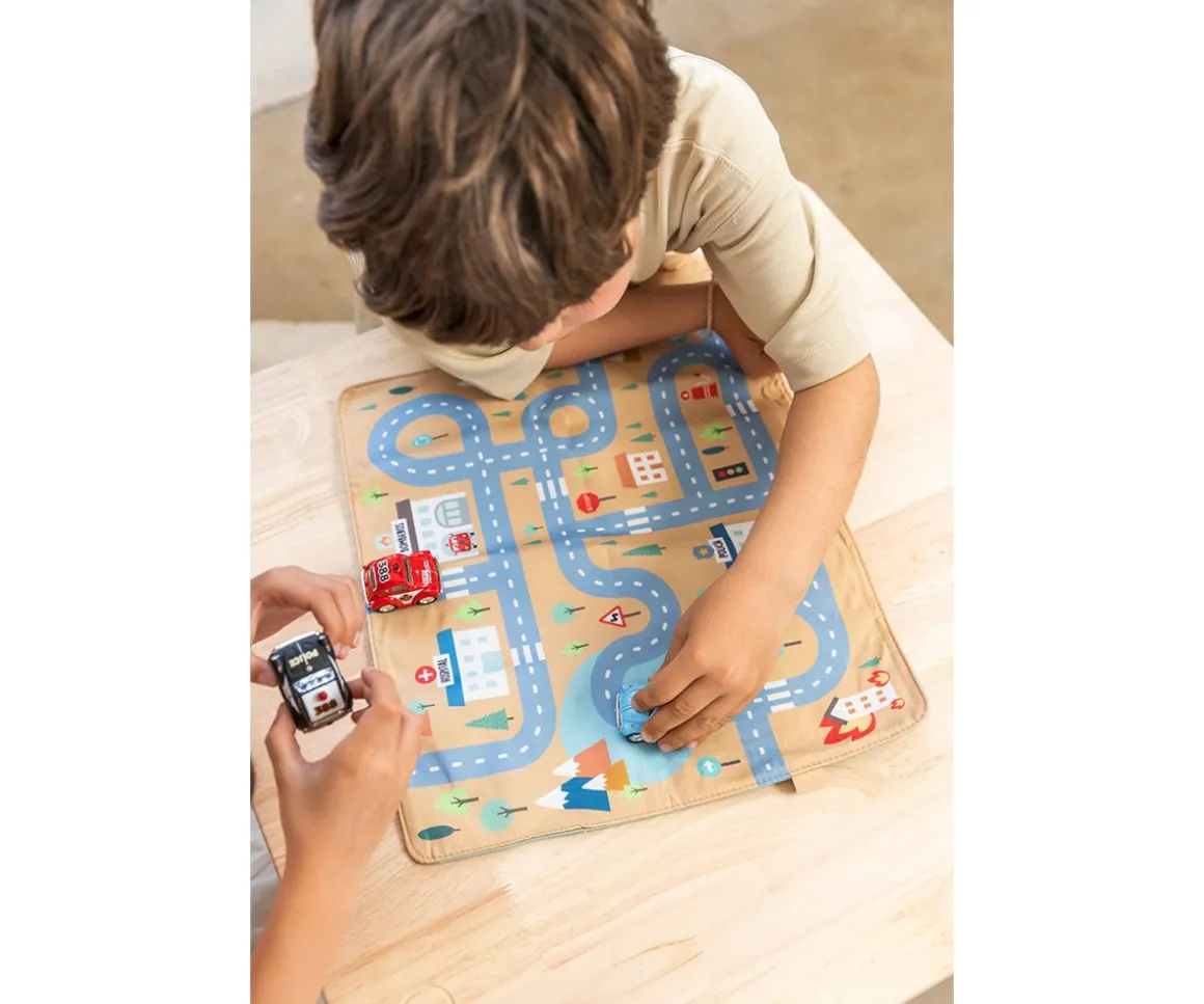 Juego Mantel con Circuito Mostaza + 3 Coches